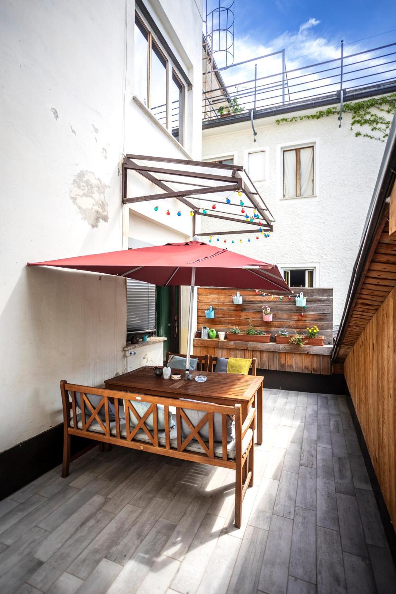 Cozy Apartment In Heart Of Maribor / Big Terrace Buitenkant foto
