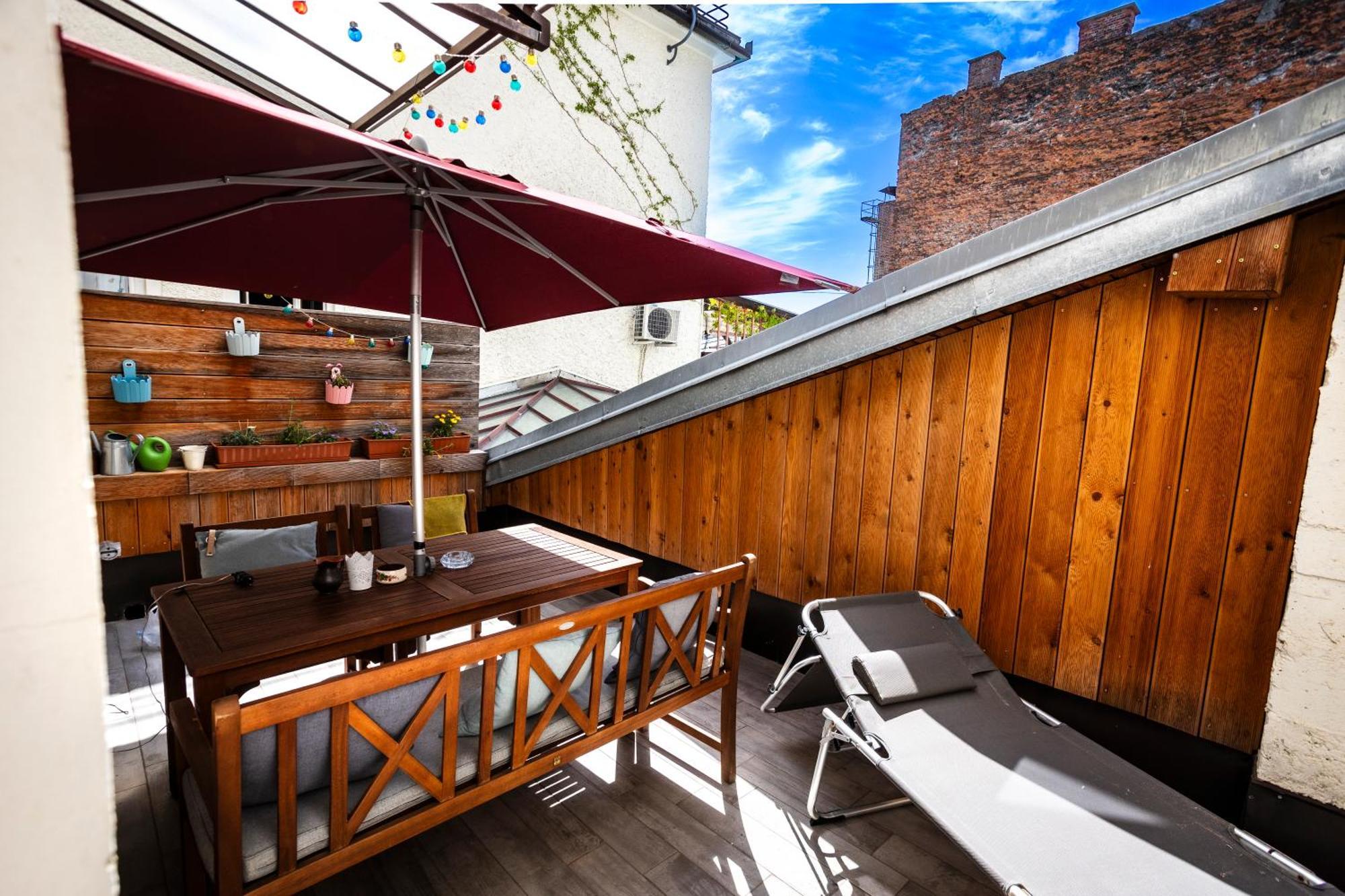 Cozy Apartment In Heart Of Maribor / Big Terrace Buitenkant foto